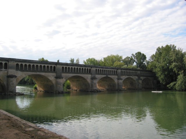 canal_des_deux_mers_813