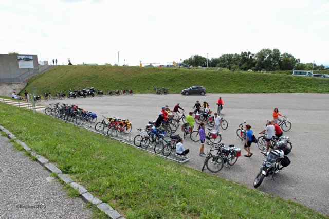 roemer_2511-Mauthausen-Vorplatz