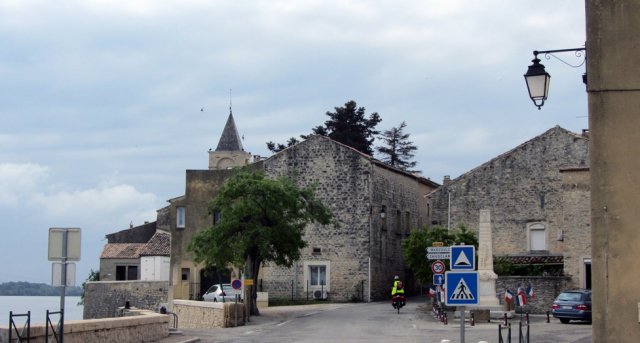 06-08-Avignon-19-0012-St-Etienne-de-Sorts
