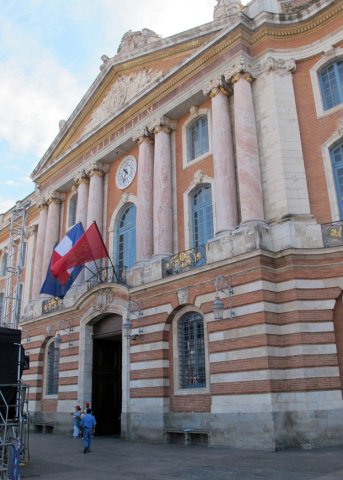 06-21-Toulouse-32-0023-Toulouse-Place-Capitole