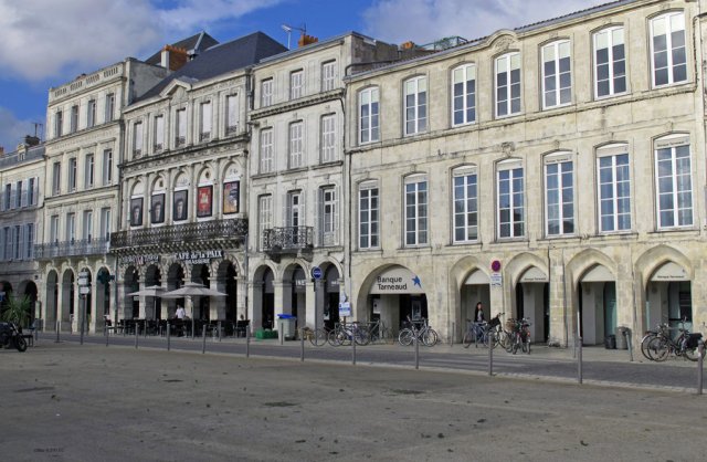 07-05-LaRochelle-46-0526-LaRochelle-Platz-Kathedrale